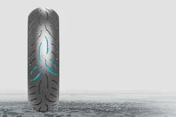 Metzeler ROADTEC 02, l'innovativo pneumatico debutta al Motor Bike Expo