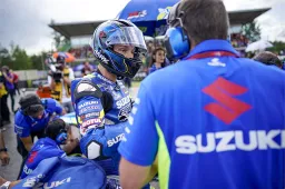 MotoGP: Suzuki a Silverstone con Rins e Guintoli
