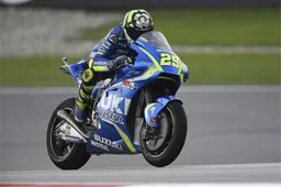 MotoGP Valencia Andrea Iannone "Vogliamo chiudere la stagione nel migliore dei modi"