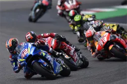MotoGP, Catalunya: Suzuki a tre punte, con Rins e Mir c'è Guintoli