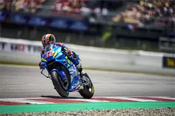 MotoGP, Test Catalunya: Alle 13.00 c'è Alex Rins in testa