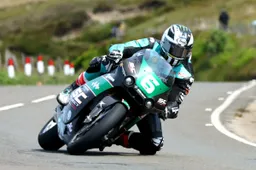 TT 2023 Supertwin: Yamaha sfida l'armata Paton