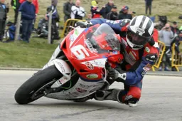 Tourist Trophy: clamoroso, Michael Dunlop "Ad oggi non correrò nel 2014"