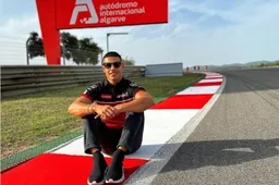 Superbike Portimao: Michael Rinaldi apre le danze sull'ottovolante