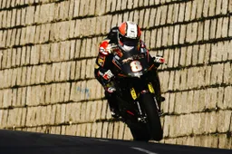 Rutter vola con la RC213V-S a Macau, ma la pole è di Hickman