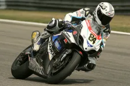 Superbike: Michel Fabrizio "Puntiamo al podio a Miller"