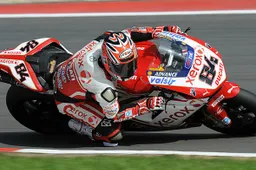 Superbike Magny Cours Prove Libere 1: Fabrizio il più veloce