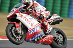 Superbike Magny Cours Qualifiche 2: Michel Fabrizio da record