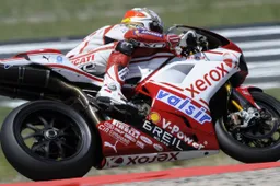 Superbike Qualifiche 2: Fabrizio il più veloce davanti a Smrz