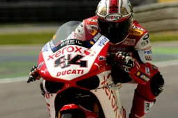 Superbike Monza gara 1: Fabrizio vince su Haga