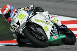 Supersport: Michele Pirro lascia la categoria per la Moto2