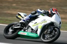 Supersport: ufficiale, Michele Pirro con Ten Kate Honda