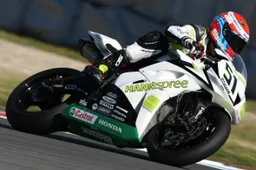Supersport: stop per Michele Pirro, rientra al Nurburgring