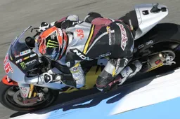 Moto2 Jerez Warm Up: conferma di Mika Kallio al top