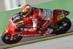 Moto2: team Aspar ai test di Valencia, con o senza Aprilia