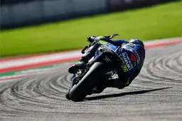 MotoGP, Stiria: Joan Mir ed Alex Rins, caccia alla vittoria?