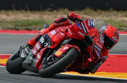 MotoGP Aragon: Marquez festa Sprint, Bezzecchi super rimonta
