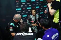 MotoGP UFFICIALE Franco Morbidelli rinnova con Petronas SRT