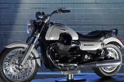 Moto Guzzi presenta due prototipi a Montecarlo