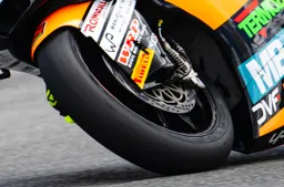 MotoGP: gomme extra e caschi in pit lane, l'ultimo aggiornamento