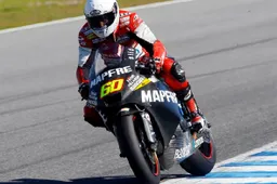 Moto2: Julian Simon viaggia con passo record anche a Jerez