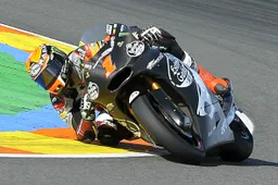 Moto2: Rabat comanda il primo giorno di Test a Valencia