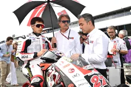 Moto3, Simoncelli sprona Rossi e Toba "Tiriamo fuori l'asso dalla manica"