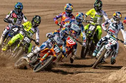 La sfida a tre per il titolo Motocross MX2 riparte da Loket