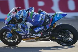 MotoE, incendio nella notte a Jerez: danni alla moto di Zaccone