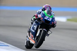 MotoGP, Enea Bastianini e il primo confronto con Marc Marquez
