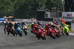 "Manca una scuola per creare piloti con la mentalità da MotoGP"