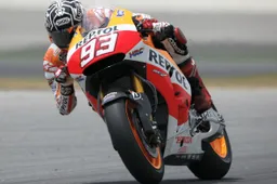 MotoGP Test Sepang: record Marquez, Rossi, Lorenzo e Aleix Espargaro sotto il 2'00"