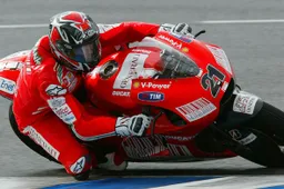 MotoGP: prima giornata di prove per la Ducati GP11 a Jerez