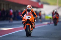 MotoGP: Iker Lecuona, così non va. Poncharal: "Non so cosa dire"