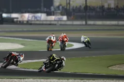 MotoGP: iniziati i test a Losail, Stoner leader, Rossi 5°