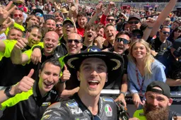 MotoGP, VR46 colpisce ancora: Bezzecchi leader, Marini sul podio
