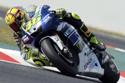 MotoGP: iniziati i test a Barcellona, Suzuki e Rossi in pista