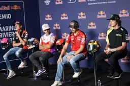 MotoGP: troppi replay della caduta di Bagnaia? Cosa ne pensano i piloti