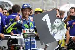 MotoGP Valentino Rossi naviga da fuoriclasse sui problemi Michelin