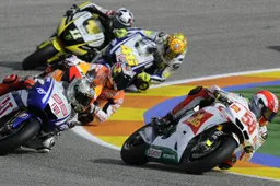 MotoGP: 3 piloti per fila in griglia di partenza per tutte le classi