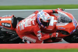 MotoGP: Casey Stoner "Stiamo ancora cercando l'assetto"