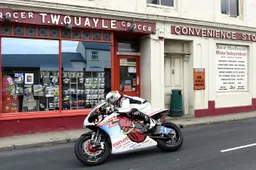 Tourist Trophy: Mugen al TT Zero 2015 con McGuinness, Anstey e la Shinden Yon