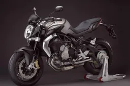 MV Agusta Brutale 675