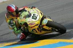 American Superbike: sfortunato il ritorno di Neil Hodgson