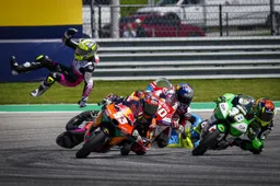 Moto3, sollievo Nepa: nessuna frattura, solo un brutto incidente