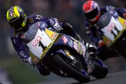 British Superbike 1998: tris di Mackenzie, debutta Bayliss
