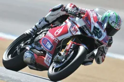 Superbike Laguna Seca Qualifiche 1: Canepa bracca Laverty