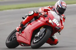 MotoGP: Nicky Hayden in pista a Indianapolis con una Ducati 1198