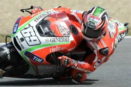 MotoGP: test Ducati al Mugello con Hayden e Battaini, assente Rossi