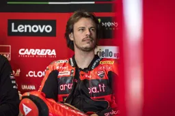 Superbike, Nicolò Bulega dominante in Australia: solo il caldo può frenarlo?